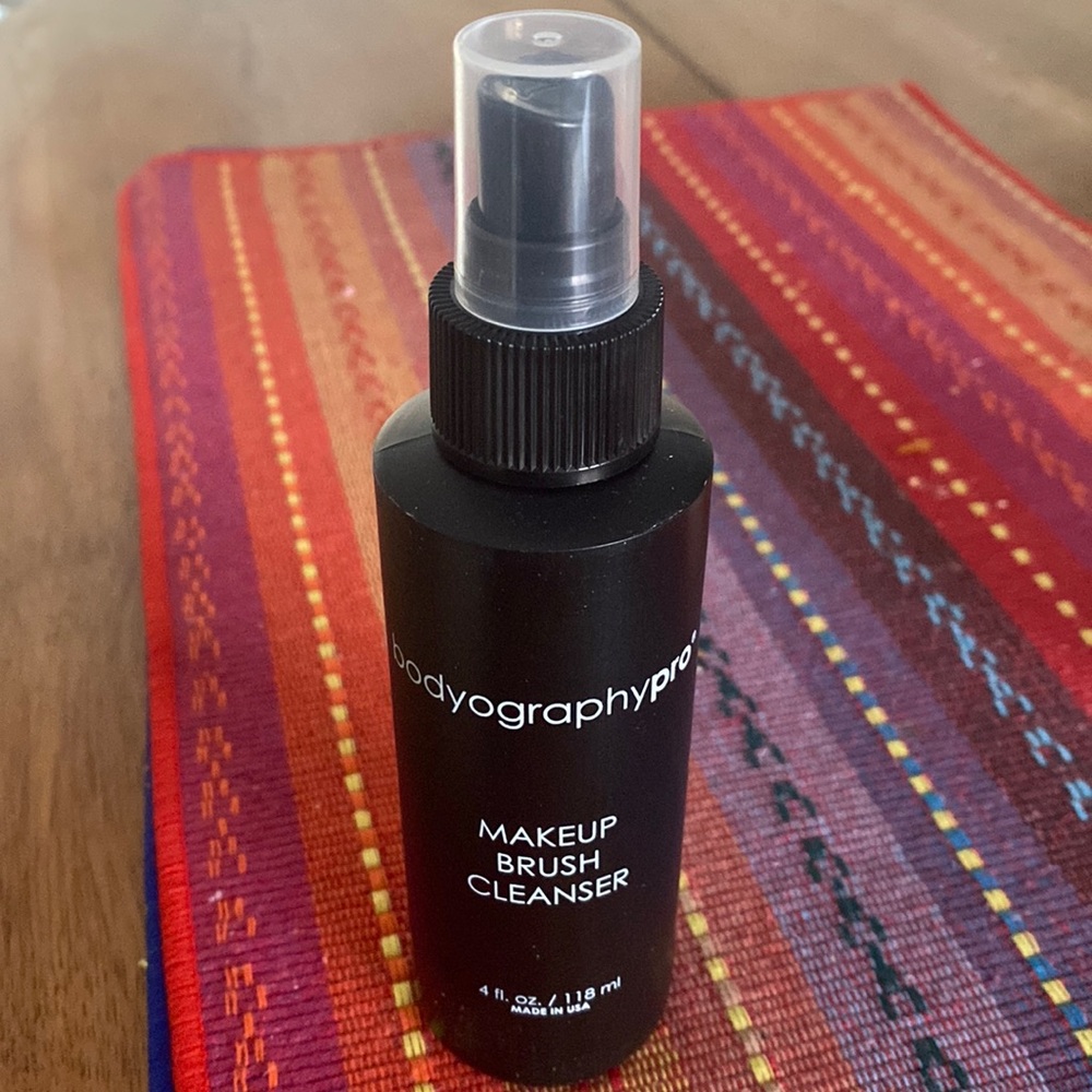 NWT Bodyography Makeup Brush Cleanser!